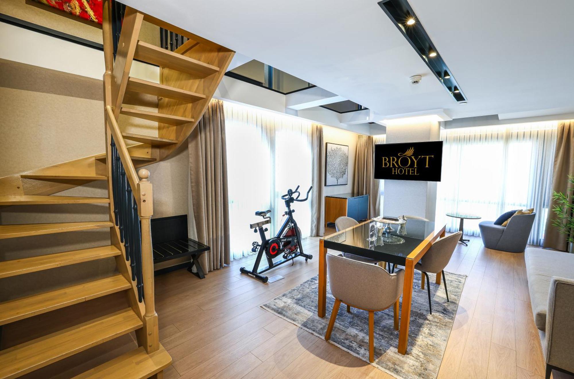 Broyt Hotel อิสตันบูล ภายนอก รูปภาพ
