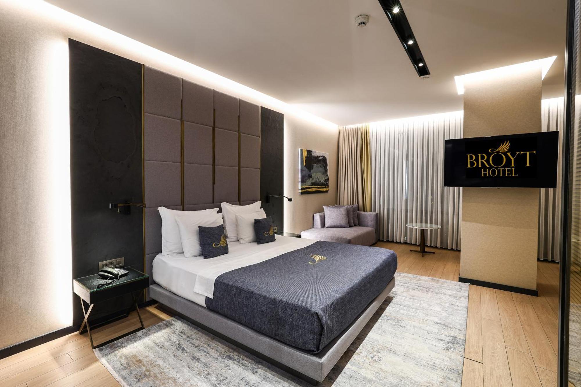 Broyt Hotel อิสตันบูล ภายนอก รูปภาพ