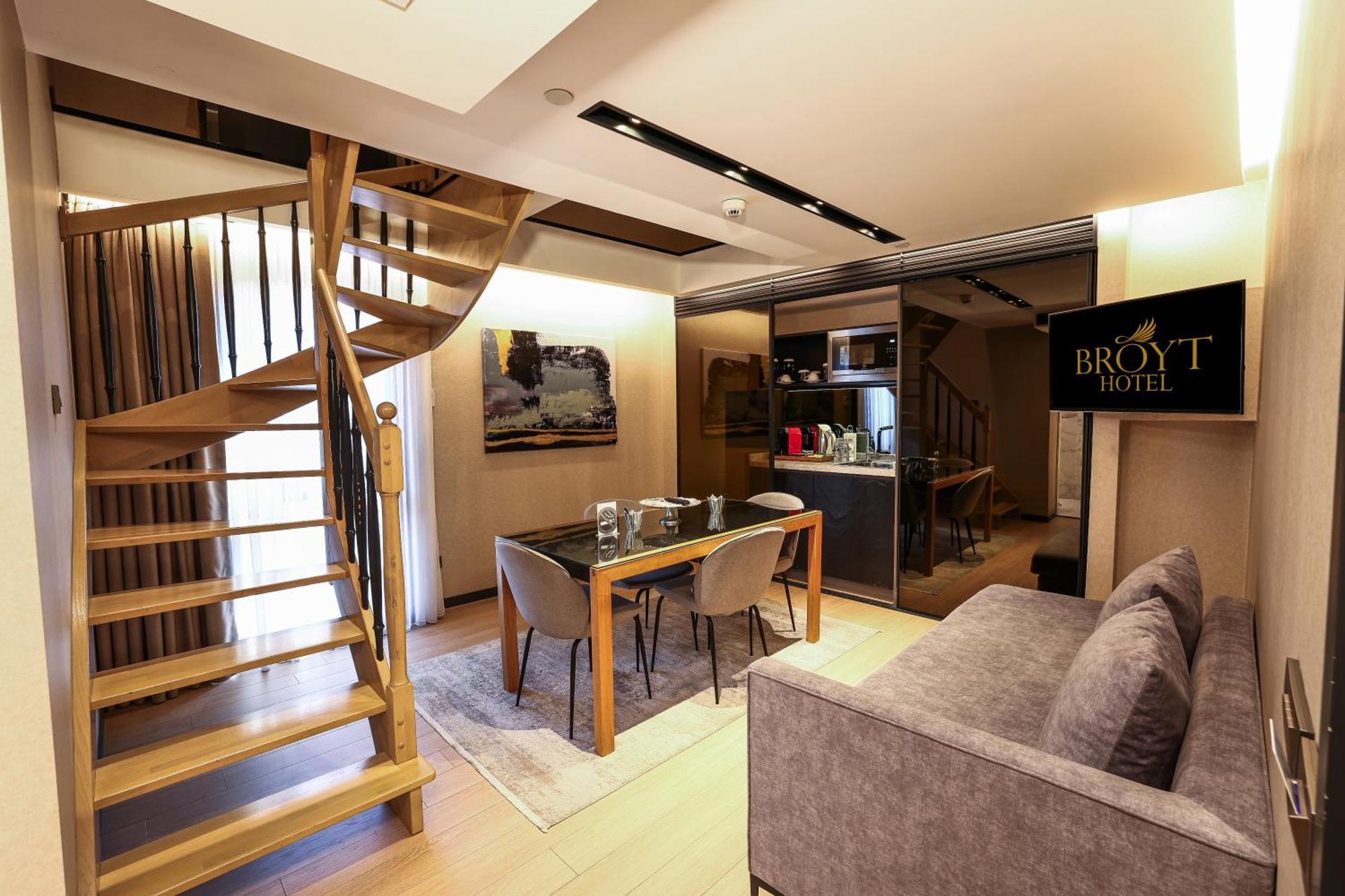 Broyt Hotel อิสตันบูล ภายนอก รูปภาพ