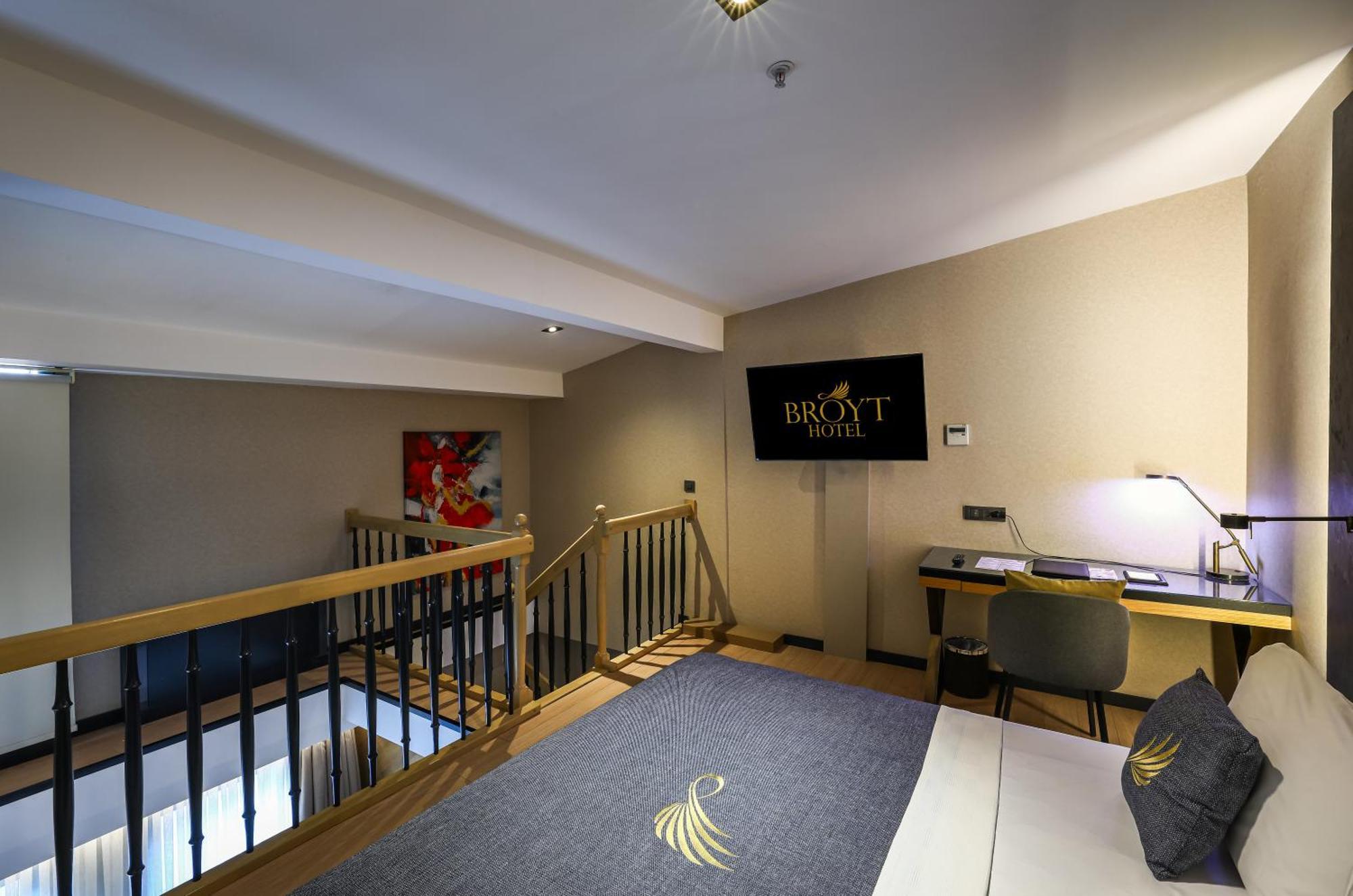 Broyt Hotel อิสตันบูล ภายนอก รูปภาพ