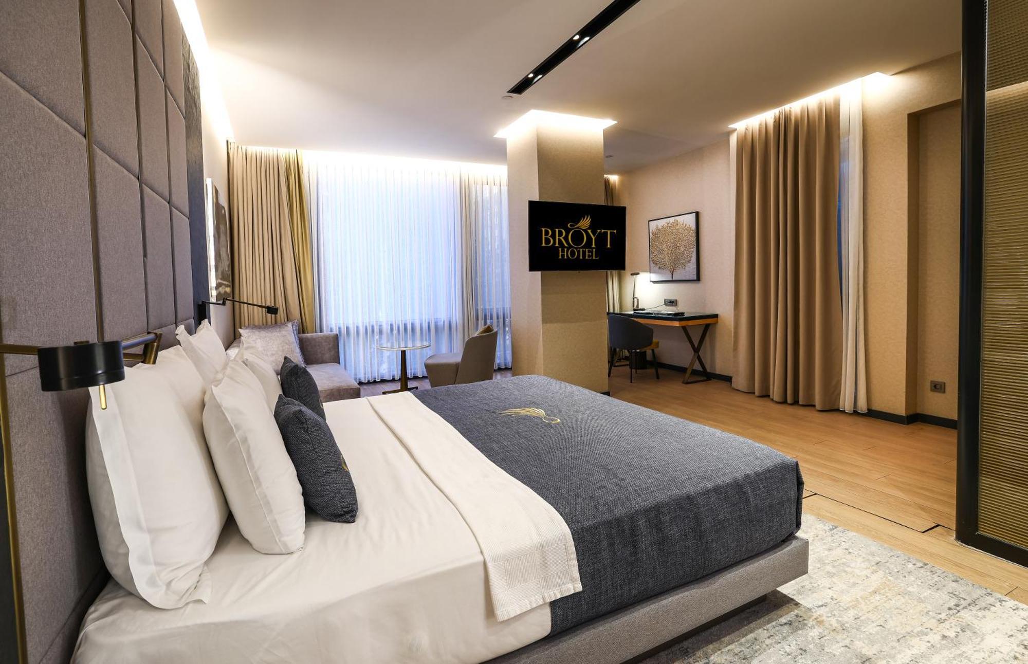 Broyt Hotel อิสตันบูล ภายนอก รูปภาพ