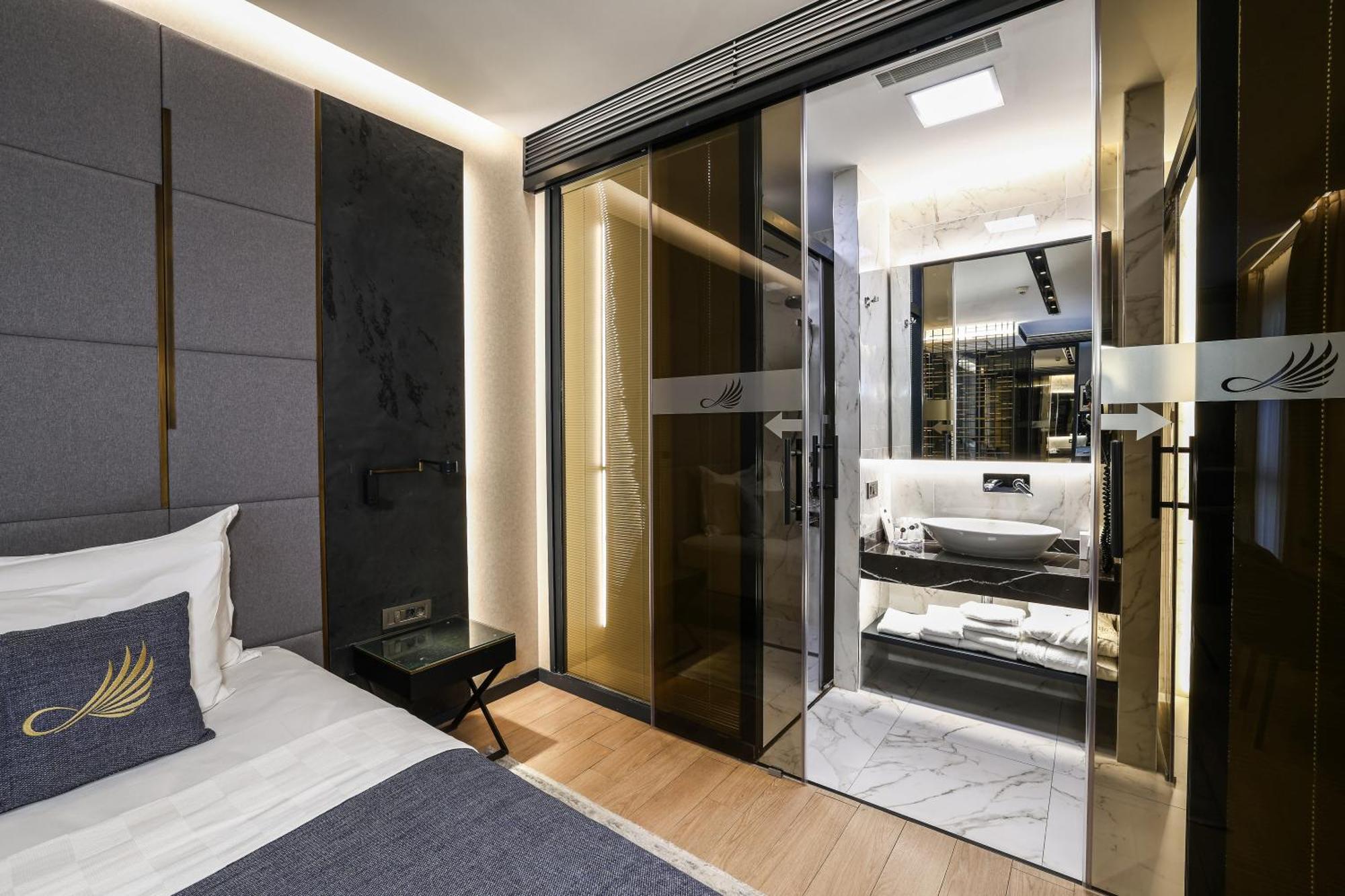 Broyt Hotel อิสตันบูล ภายนอก รูปภาพ